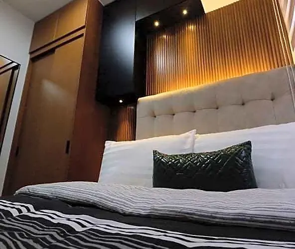 Dm's Place At S Residences Moa - In Pasay 호텔 4*
